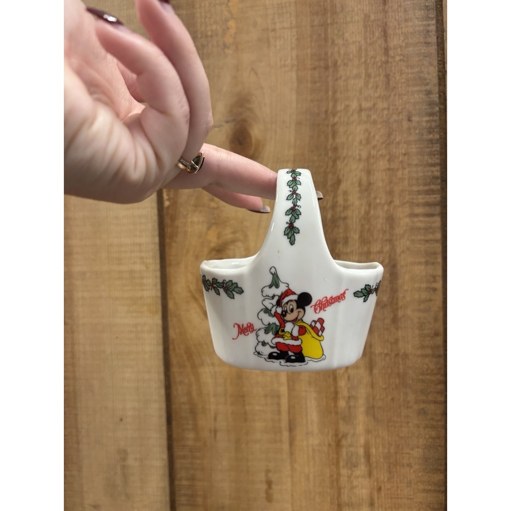 Official Walt Disney Santa Mickey Mouse Merry Christmas Ceramic Basket Japan